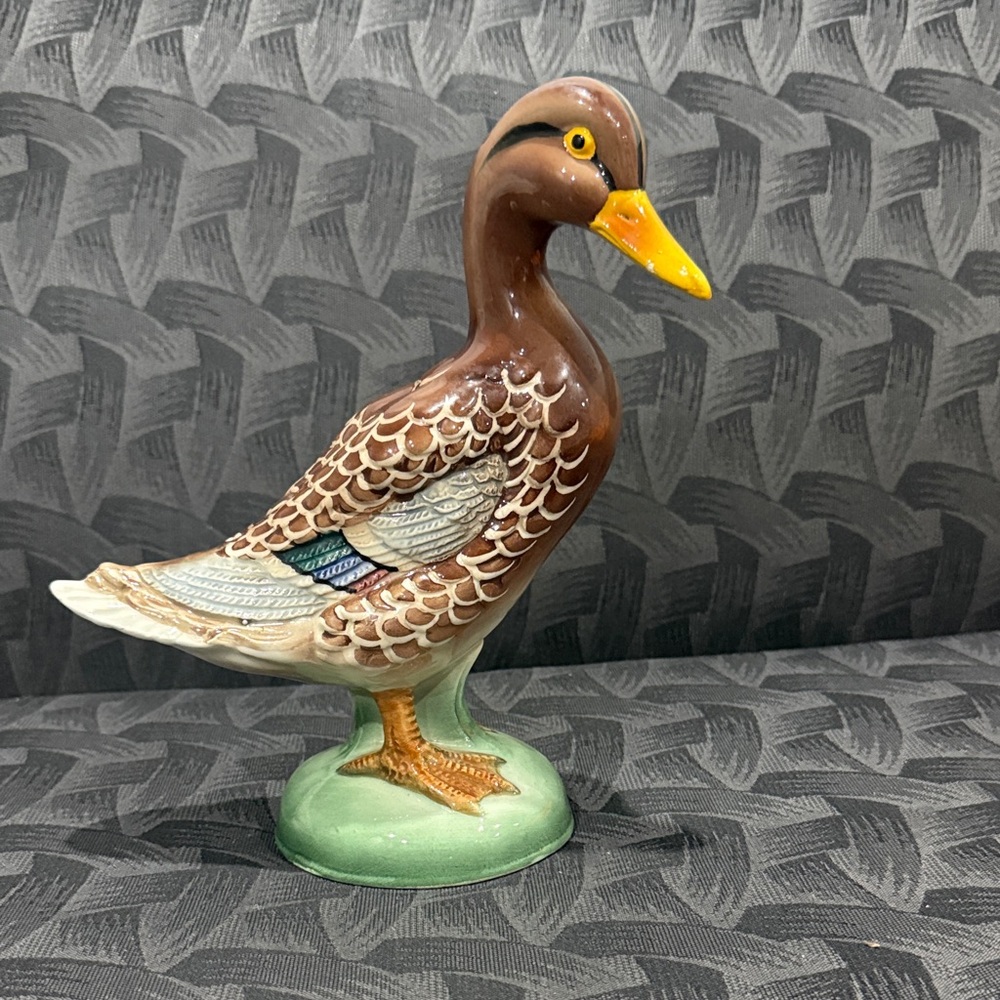 Hand-Painted Ceramic Duck Figurine With Glossy Finish - Vintage Home Decor Colle